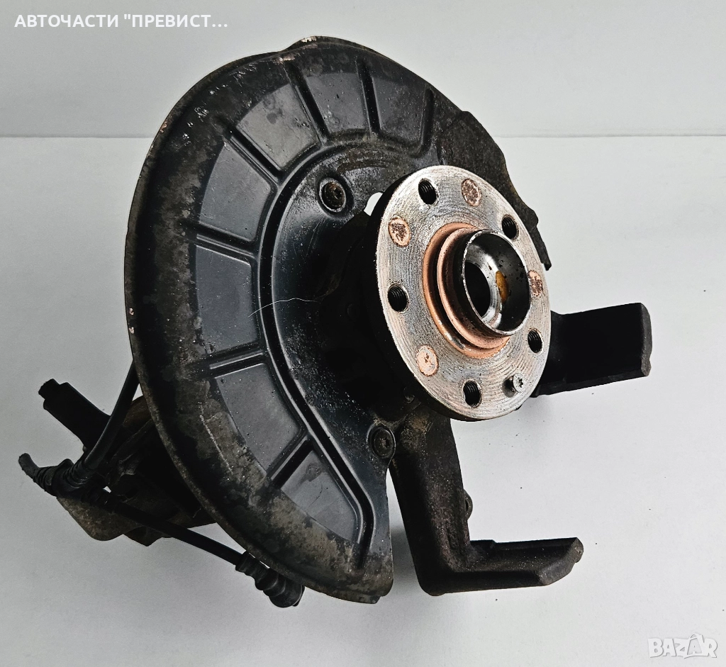 Предна Лява Главина Фолксваген Голф 5 VW Golf 5 1.9 Tdi, снимка 1