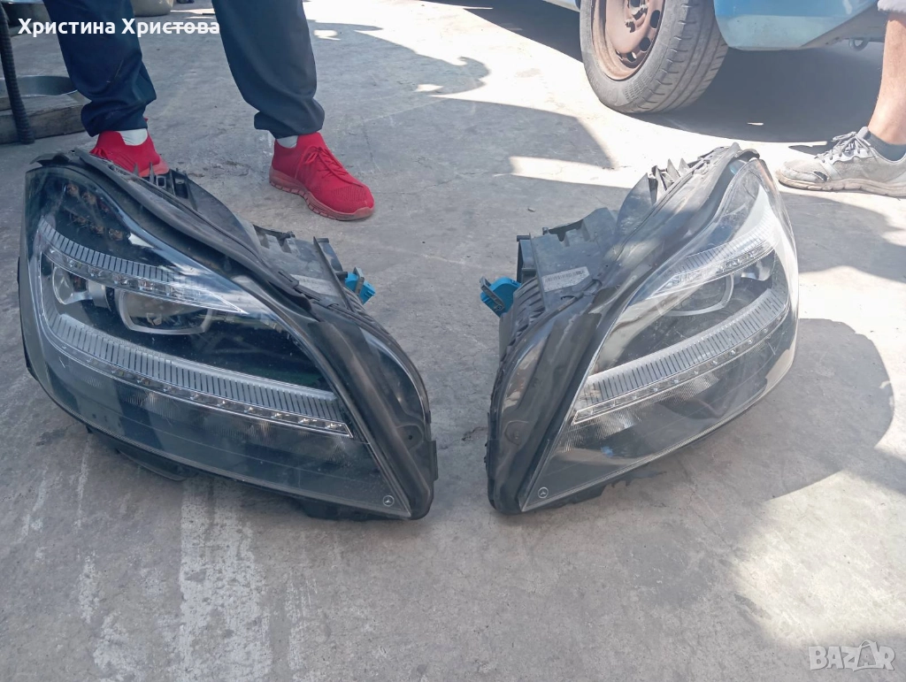 Десен фар Мерцедес CLS А 218 820 66 61/2013, снимка 1