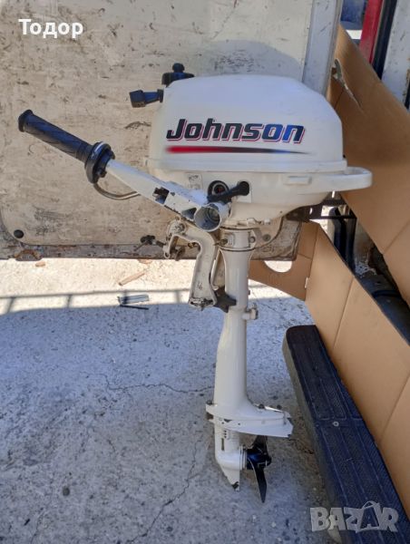 Продавам извънбордов двигател Johnson 2,5HP, 4т, 2006г, в добро състояние, внос от Италия, снимка 1