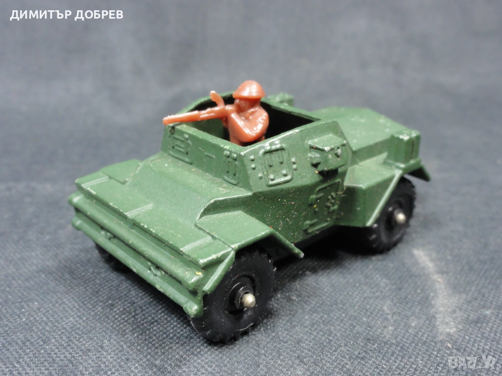  СТАРА РЕТРО МЕТАЛНА КОЛИЧКА DAIMLER SCOUT CAR CORGI JUNIORS, снимка 1