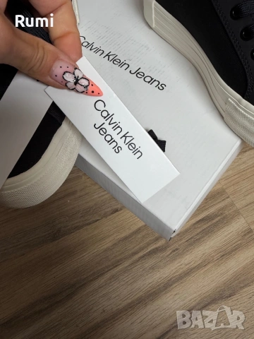 Оригинална Дамски кецове Calvin Klein BOLD VULCANISED! 40 н, снимка 11 - Кецове - 51228865