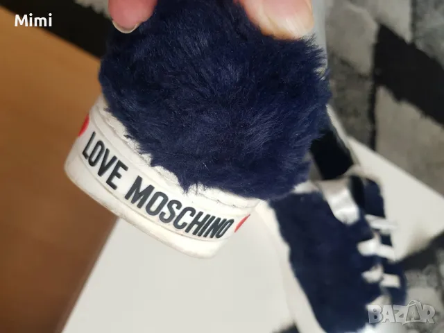 Love moschino  оригинални обувки , снимка 4 - Дамски ежедневни обувки - 47247279