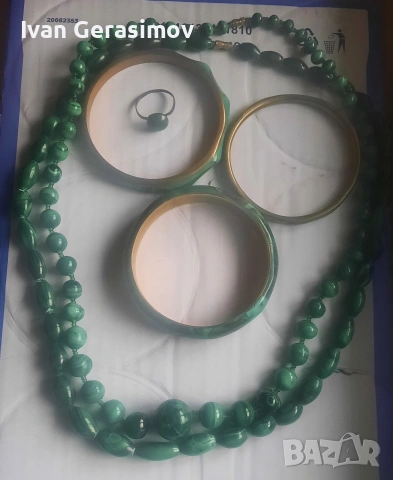 Гривни и гердан от Малахит, снимка 2 - Гривни - 54261436