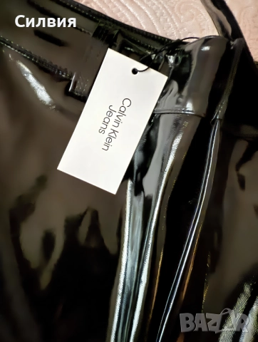 Нов лачен латексов панталон "Calvil Klein" "Келвин Клайн", размер L, снимка 12 - Панталони - 52414037