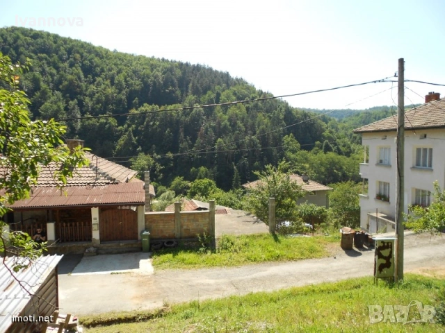 Продавам дворно място в Етъра - Габрово, снимка 5 - Парцели - 54003234