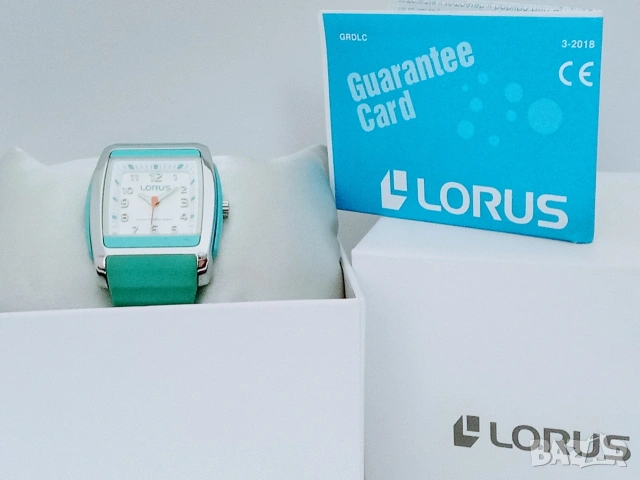 Дамски японски спортен часовник Lorus by Seiko