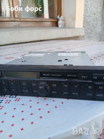 Audi радеокасетофон оргинал за А2 А3 ТТ