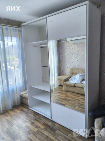 Гардероб с плъзгащи врати, снимка 3 - Гардероби - 54289844