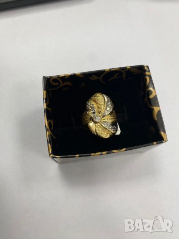 Златен дамски пръстен 14к, снимка 1 - Пръстени - 46452308