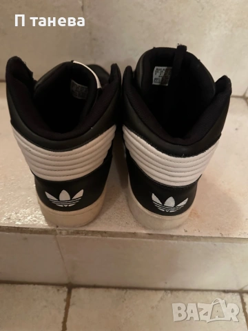 Оригинални Adidas, снимка 3 - Маратонки - 53290240