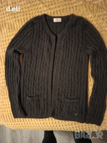 Aigner Original Size S 100% Кашмир , снимка 5 - Жилетки - 53230488