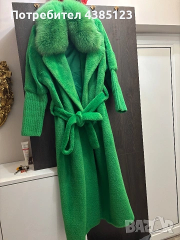 Палто Max Mara, снимка 5 - Палта, манта - 53586929