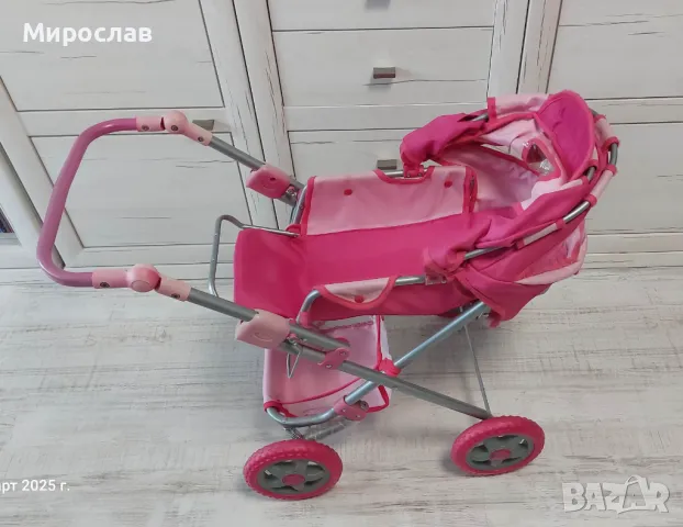 Детска сгъваема количка за кукли с подарък бебе, снимка 3 - Коли, камиони, мотори, писти - 49773095