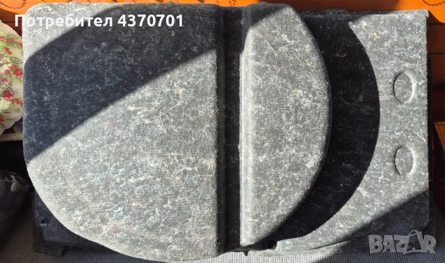 Кора за багажник над резервната гума Mercedes W203, снимка 2 - Аксесоари и консумативи - 54242156