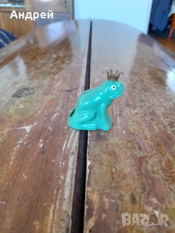 Стара острилка Жаба