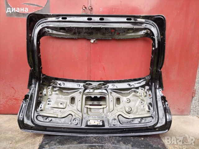 Заден капак за Порше Макан, снимка 3 - Части - 54070902