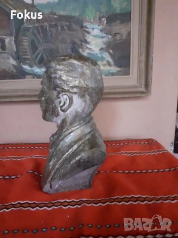 Страхотен бюст на Васил Левски от лят бетон с цвят бронз, снимка 4 - Антикварни и старинни предмети - 52528088