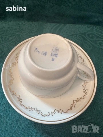 2 елегантни съветски сервиза за чай и за кафе в бяло и злато на Рижски завод, Рига, СССР, снимка 6 - Сервизи - 53006504