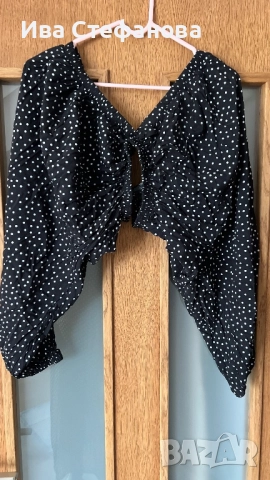 Нов кукленски разкошен топ черен на бели точки 100 % памук памучен буфан ръкав 