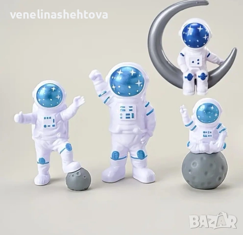 4 броя астронавт луна фигурки за декорация на торта 