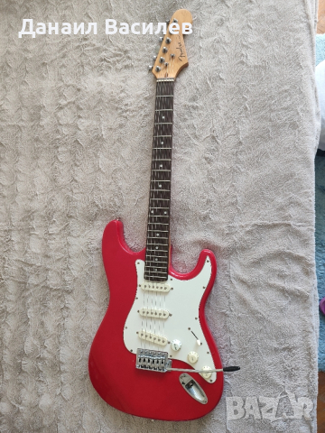 Продавам електрическа китара – Strat стил