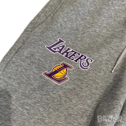 Оригинално долнище New Era x Los Angeles Lakers🏀 Script Relaxed | S размер, снимка 4 - Спортни дрехи, екипи - 47125114