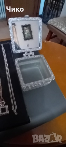 10бр позлатени женски колиета и кутия за бижута, снимка 12 - Антикварни и старинни предмети - 52225854