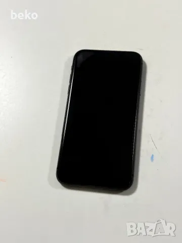 İPhone 11 64 GB + калъф 2 бр адаптер, снимка 4 - Apple iPhone - 49537417