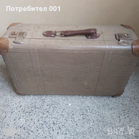 Стар дървен куфар, снимка 9 - Антикварни и старинни предмети - 50716743