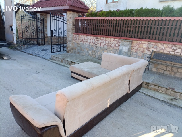 Диван, снимка 2 - Дивани и мека мебел - 52937621