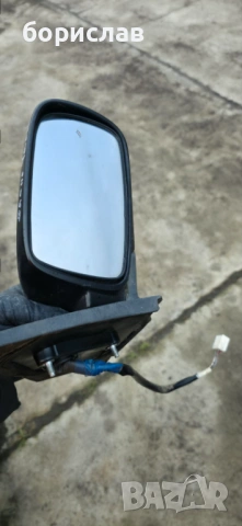 Дясно огледало за тойота Ярис , снимка 2 - Части - 53661640