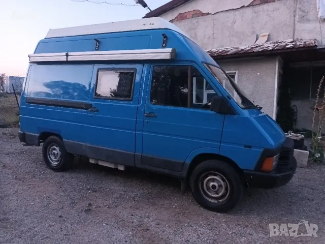 Кемпер Renault Trafic 4x4 , снимка 2 - Каравани и кемпери - 47110597