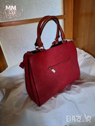 Червена официална чанта, снимка 5 - Чанти - 45702079