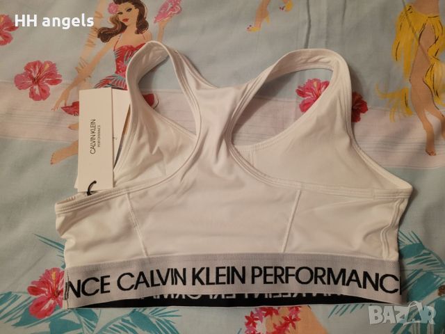 Calvin Klein спортен сутиен, снимка 2 - Корсети, бюстиета, топове - 45375792