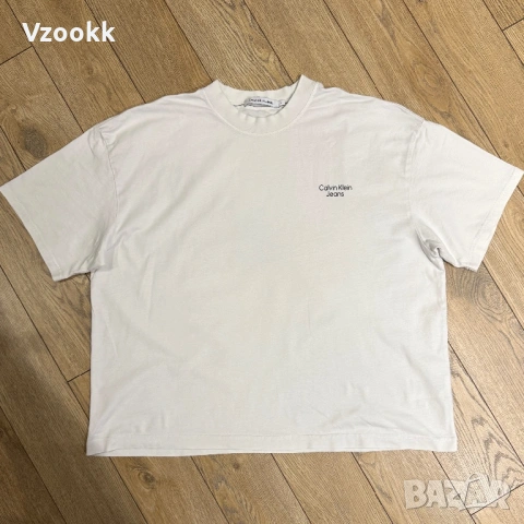 Дамска тениска Calvin Klein oversized | M размер, снимка 3 - Тениски - 53712788