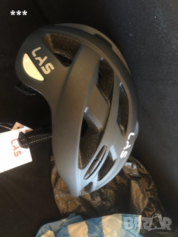 Продавам професионална каска за колоездене Las Xeno -50% разпродажба, снимка 5 - Аксесоари за велосипеди - 51561210