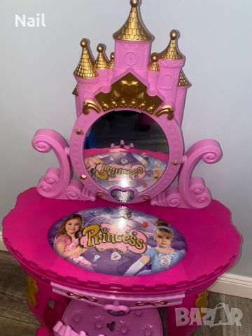 Детска гримьорна замък за принцеси, снимка 2 - Други - 45728598