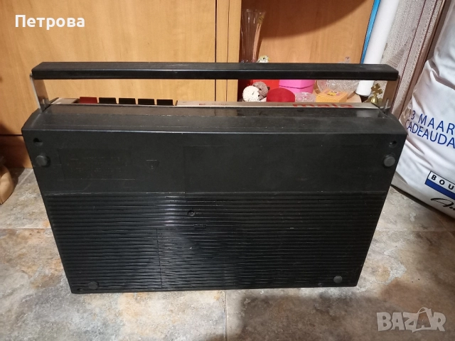 Старо настолно радио, снимка 2 - Антикварни и старинни предмети - 52041576