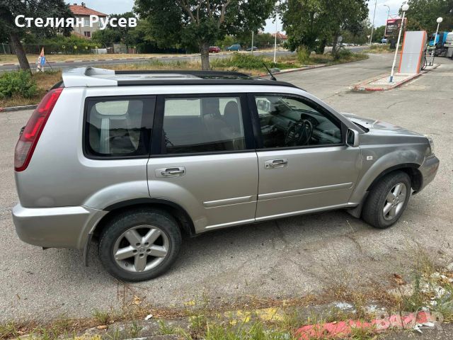 Nissan X-Trail 2.2dci,4x4,136кс / Дясна дирекция  - цена 4 200лв --- БЕЗ БАРТЕР десен волан личен ав, снимка 5 - Автомобили и джипове - 46696164