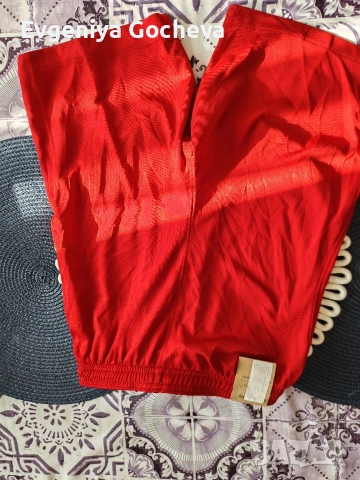 Liverpool официални къси футболни панталони 148-152см, снимка 4 - Футбол - 54238467