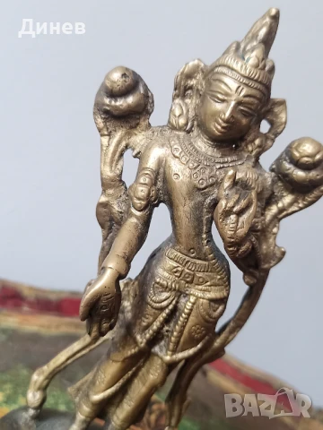 статуетка е изработена вероятно бронз или месинг Азия, снимка 6 - Статуетки - 50831758
