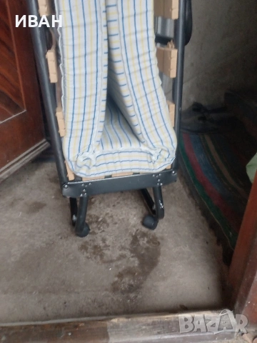 Сгъваемо легло с матрак и колелца, снимка 3 - Спални и легла - 53302468