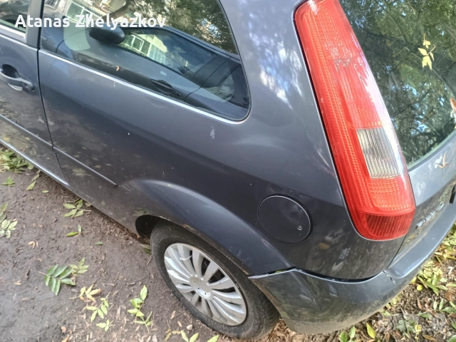 Ford Fiesta 1.4 дизел 68 к.с., снимка 13 - Автомобили и джипове - 51967128