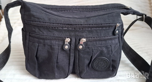 Дамска чанта с дълга дръжка-28/20 см, снимка 2 - Чанти - 51864975