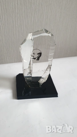 Плакет В.И.Ленин