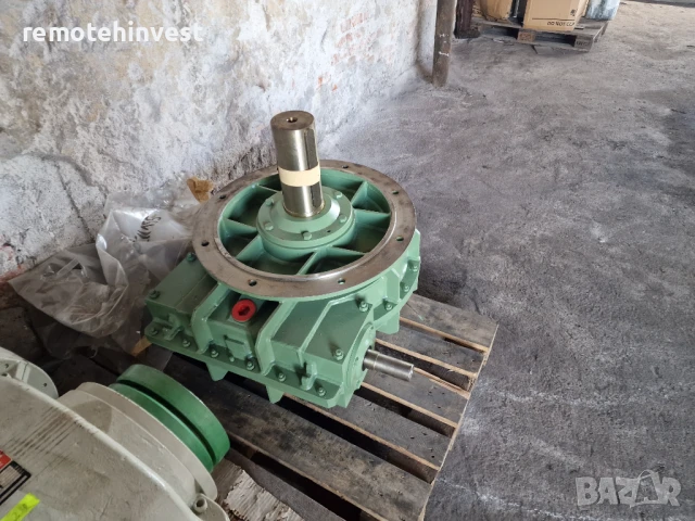 Червячен Редуктор KWE , снимка 3 - Други машини и части - 51351245