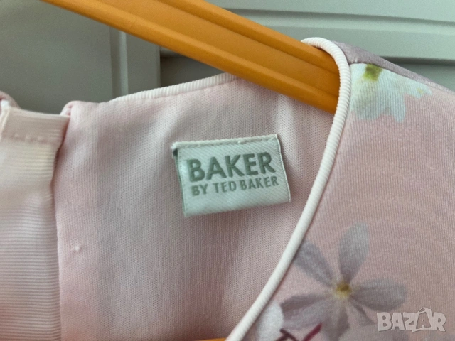 Рокля Ted Baker 140(10 години), снимка 3 - Детски рокли и поли - 53733159