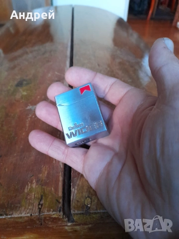 Стара запалка Marlboro Wides, снимка 3 - Други ценни предмети - 53456601