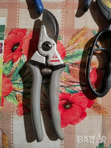 Лозарски градински ножици, снимка 4 - Градински инструменти - 53216260
