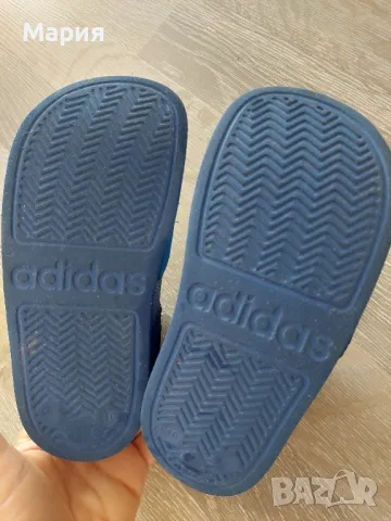 Adidas сандал/чехъл 28 номер, снимка 3 - Детски сандали и чехли - 47106258